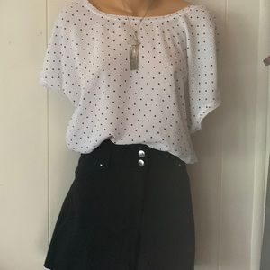 blouse with black sparkles